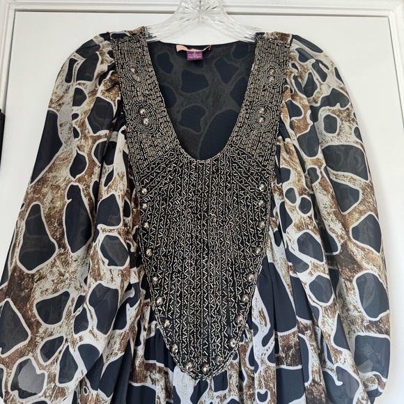 Issue Beaded Lace Lined Mini Dress - Picture 4 of 9